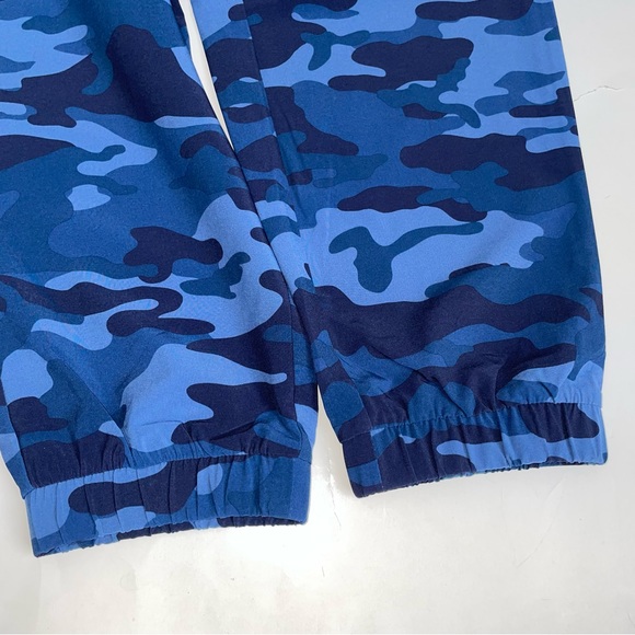 Gap Fit Blue Camo Runaround Jogger - Picture 11 of 11